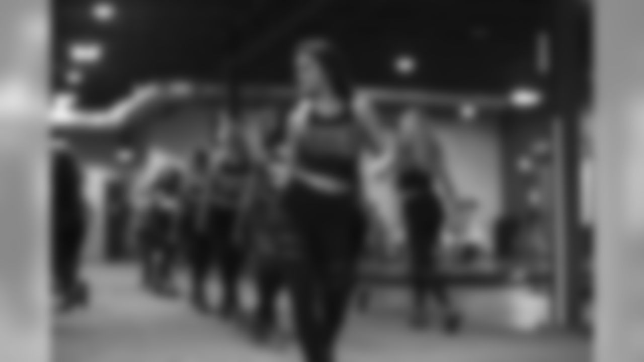 190808_TR_CheerFamilyFriendsPractice_119