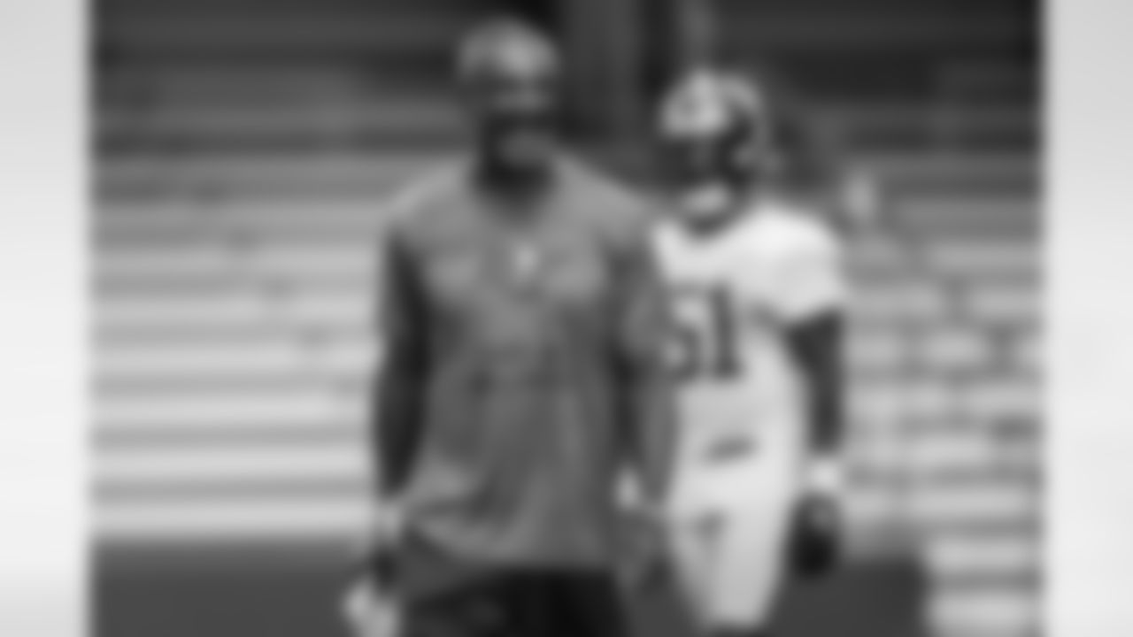 TAMPA, FL - December 15, 2022 - Special Teams Coordinator Keith Armstrong of the Tampa Bay Buccaneers during practice at AdventHealth Training Center. Photo By Tori Richman/Tampa Bay Buccaneers