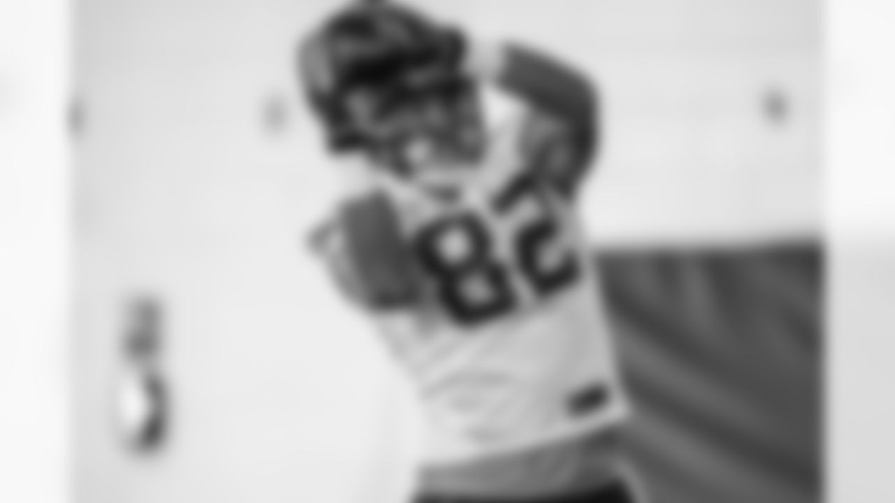 TAMPA, FL- DECEMBER 18, 2020 - Tight End Antony Auclair #82 of the Tampa Bay Buccaneers during practice at AdventHealth Training Center. Photo By Tori Richman/Tampa Bay Buccaneers