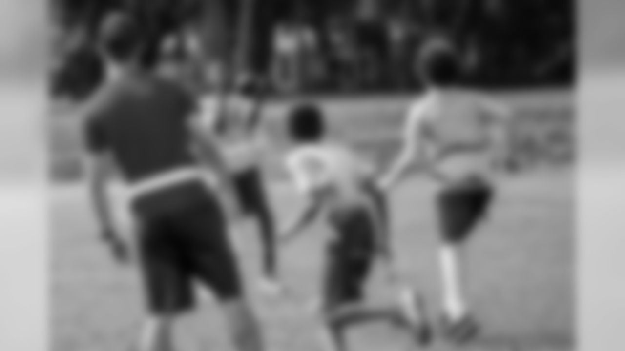 191106_TR_JrBucsFlag_ThurgoodMarshallMiddle_028