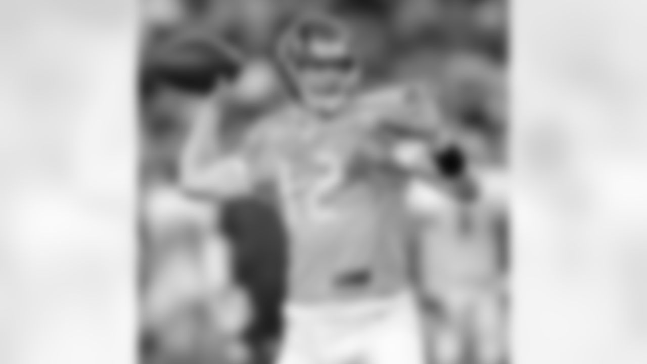 12 QB Josh McCown