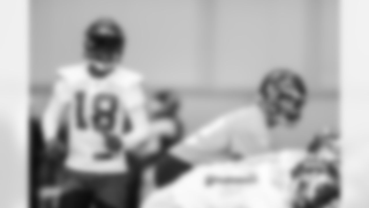 TAMPA, FL - August 26, 2021 - Wide Receiver Tyler Johnson #18 of the Tampa Bay Buccaneers during practice at AdventHealth Training Center. Photo By Kyle Zedaker/Tampa Bay Buccaneers