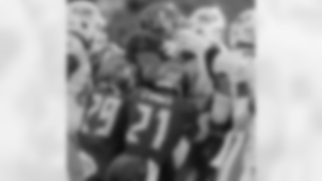 DB Ryan Smith and S Justin Evans