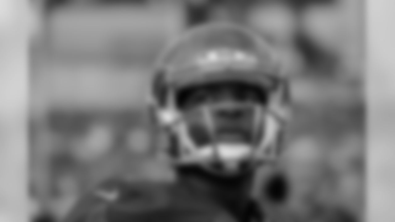 3 QB Jameis Winston