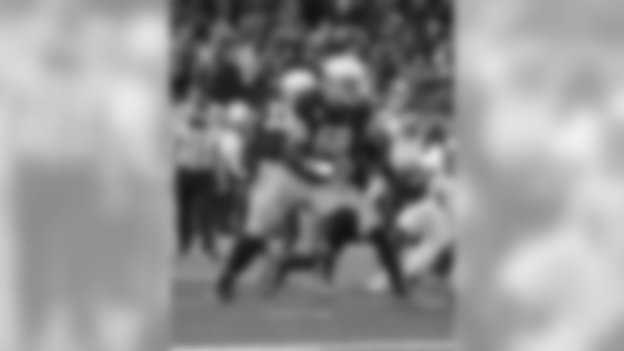 Buffalo Bills: T Mike McGlinchey, Notre Dame (CV)