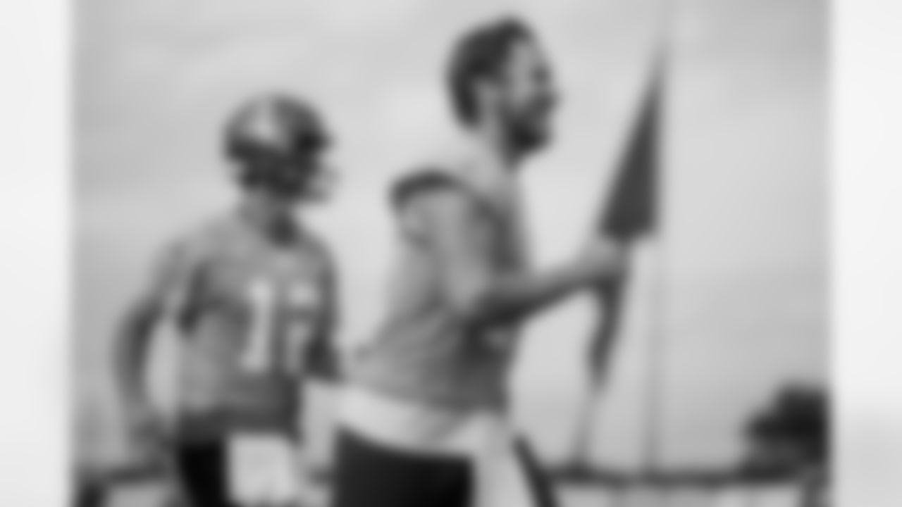 TAMPA, FL - January 21, 2022 - Quarterback Blaine Gabbert #11 of the Tampa Bay Buccaneers during practice at AdventHealth Training Center. Photo By Kyle Zedaker/Tampa Bay Buccaneers