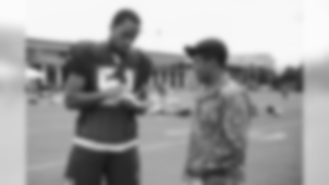 190805_TR_TrainingCamp9_fans077_1