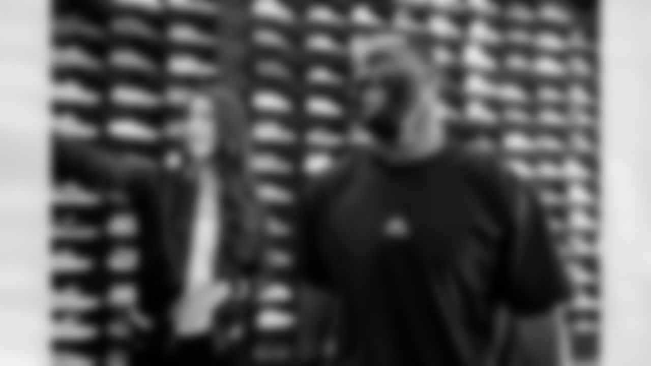 TAMPA, FL - May 03, 2022 - Team Reporter Casey Phillips and Running Back Giovani Bernard #25 of the Tampa Bay Buccaneers during an episode of The Bay at Soleciety Sneaker Boutique. Photo By Kyle Zedaker/Tampa Bay Buccaneers