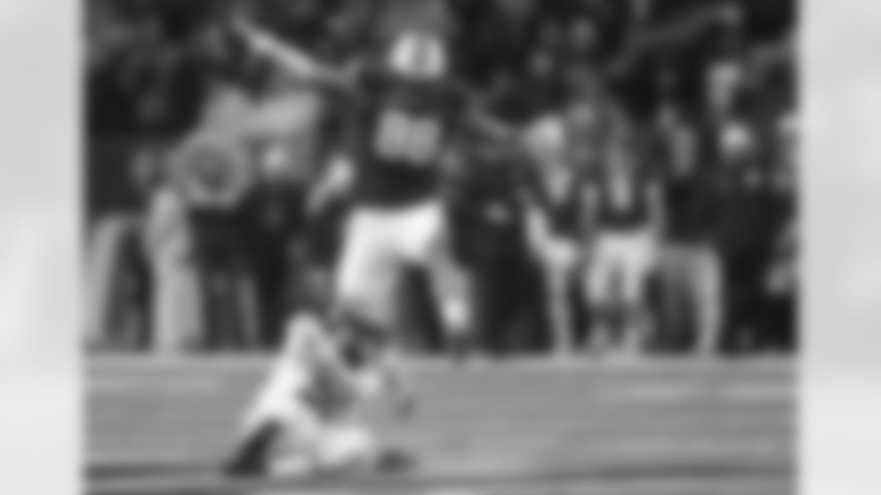 TE Austin Seferian-Jenkins