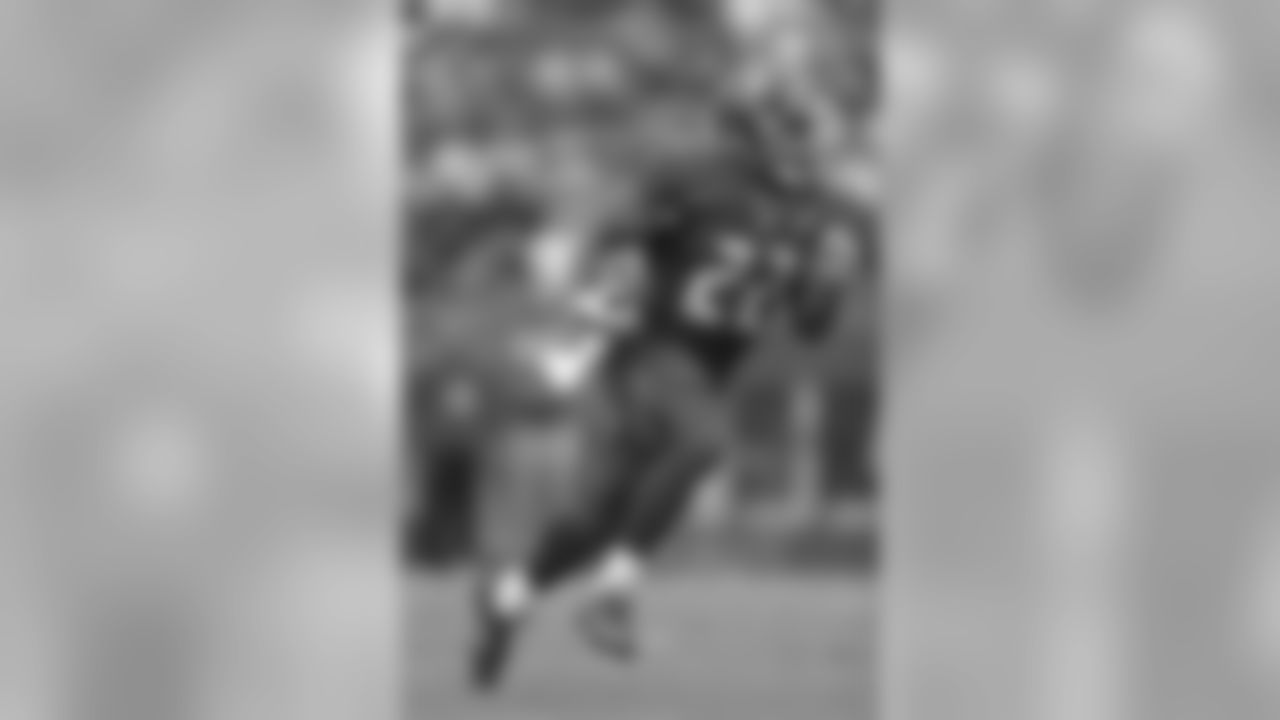 Week 9 vs. Giants: 11 Carries, 31 Yards