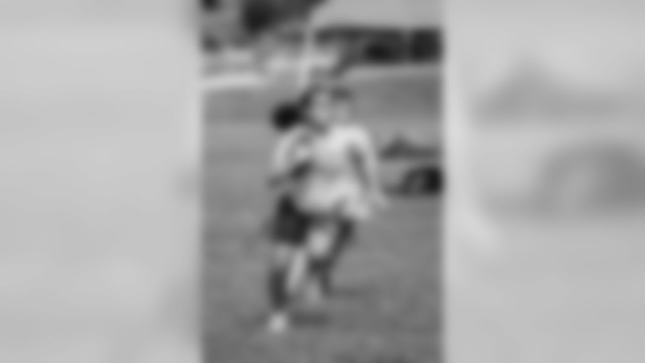 191106_TR_JrBucsFlag_ThurgoodMarshallMiddle_044