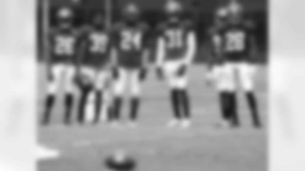 This is a two-parter, but those answers are obviously linked. Darrelle Revis will man the left corner spot, obviously, but there are quite a few possibilities on the other side. And, what happens at right cornerback will directly affect who gets the nickel back job, as well. Rookie Johnthan Banks has come on strong over the last three practices or so, and second-year man Leonard Johnson has looked like a man who doesn't want to give up the job he earned last year. Danny Gorrer has also received praise from Coach Schiano, and undrafted rookie Rashaan Melvin has emerged as an intriguing dark horse.