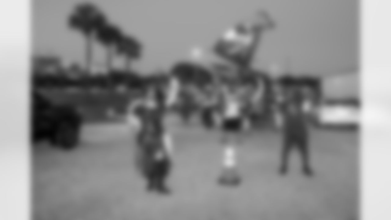 210122_MC_Drive_Through_029