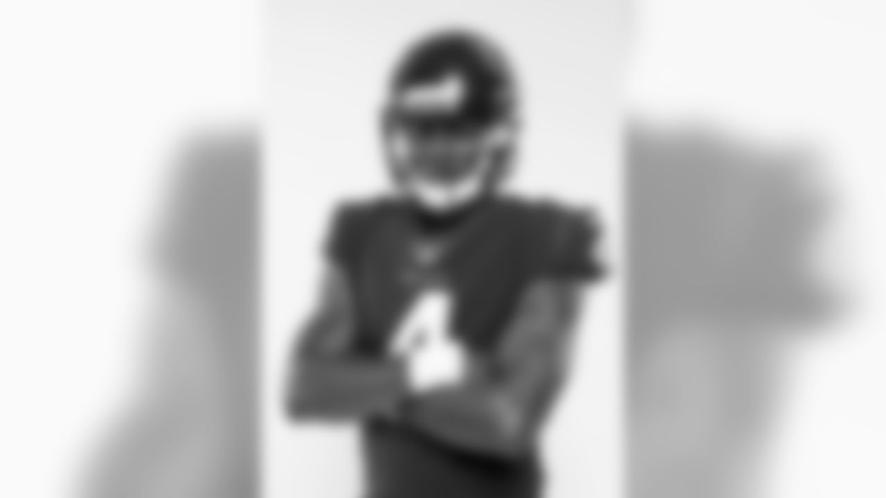 Houston Texans quarterback Deshaun Watson (4) poses for a portrait during the NFLPA Rookie Premiere on Saturday, May 20, 2017 in Los Angeles. (Ben Liebenberg/NFL)