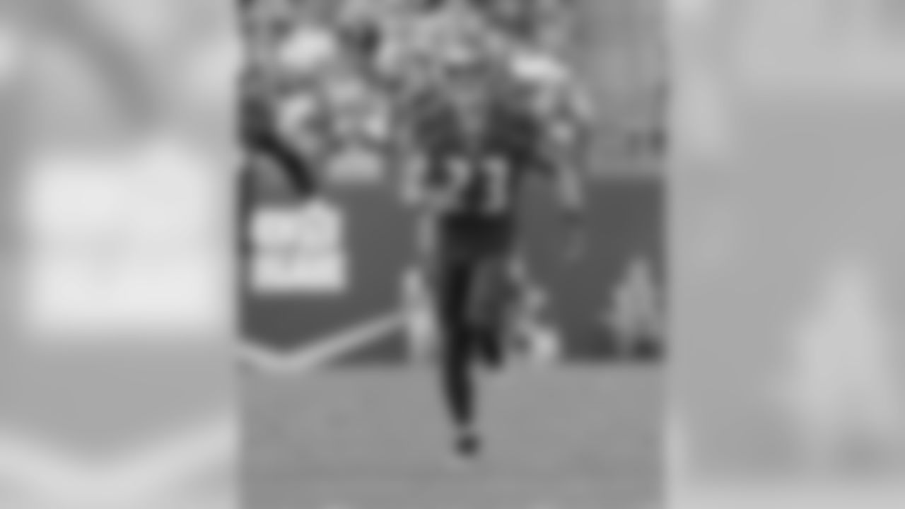 23 S Chris Conte