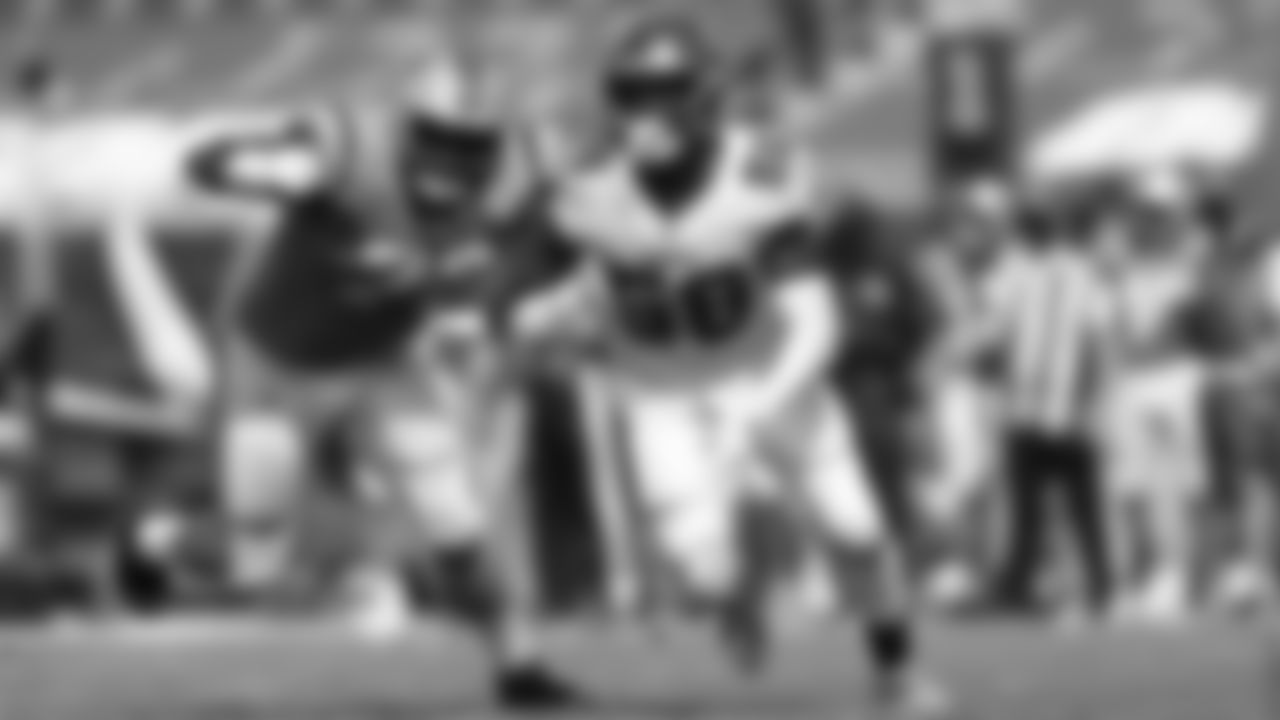 #58 Outside Linebacker Shaquil Barrett