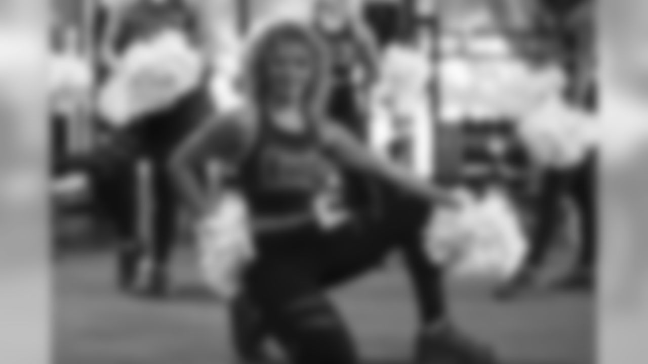 190808_TR_CheerFamilyFriendsPractice_026