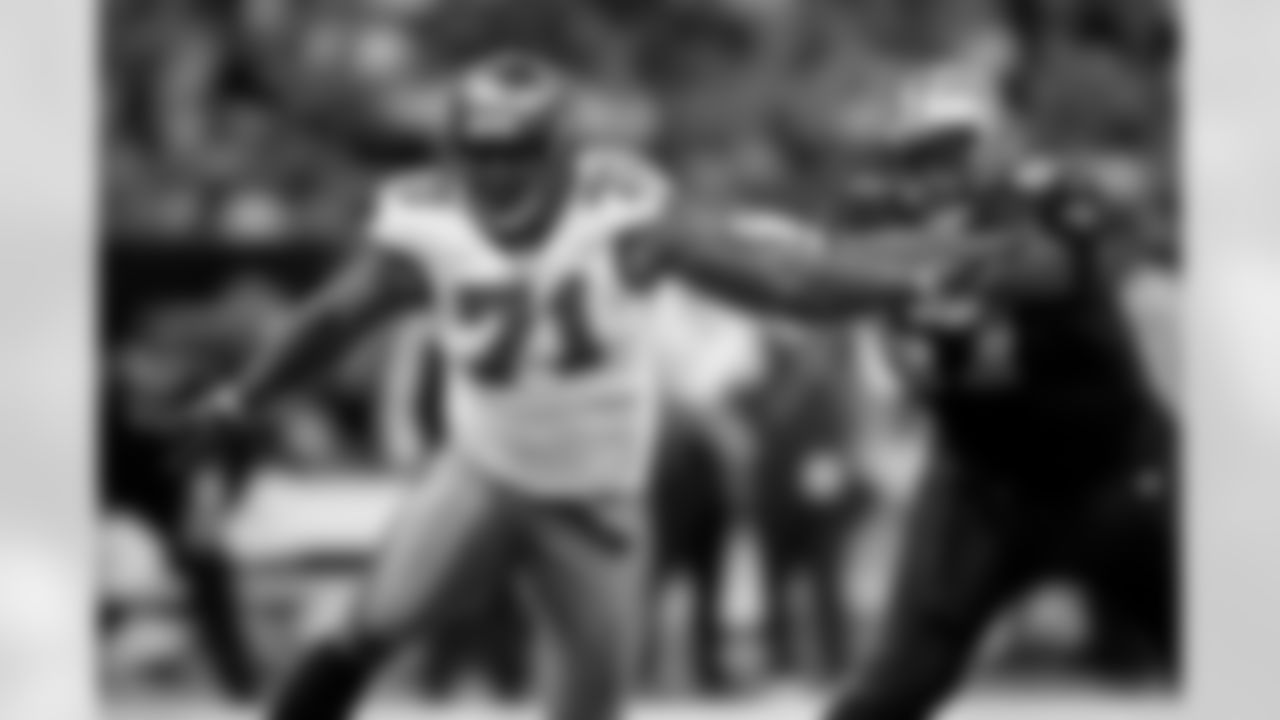 71 Jovan Haye finished the game with two tackles, one sack, and forced fumble