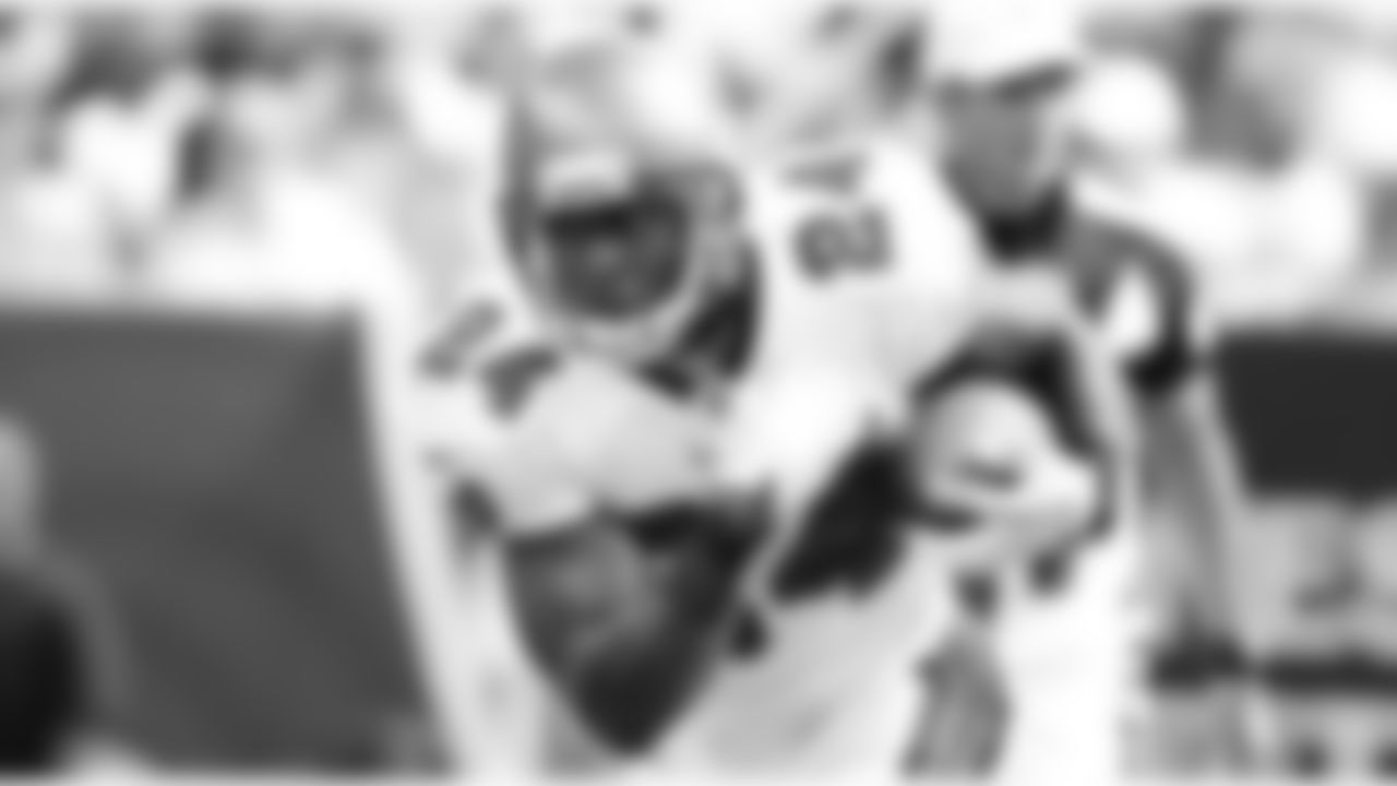 24 RB Cadillac Williams had 6 carries for 13 yards in the game