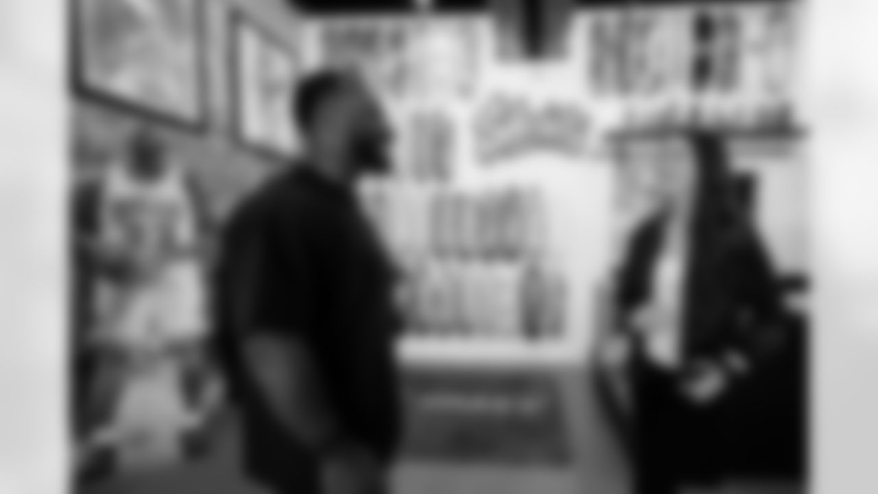 TAMPA, FL - May 03, 2022 - Team Reporter Casey Phillips and Running Back Giovani Bernard #25 of the Tampa Bay Buccaneers during an episode of The Bay at Soleciety Sneaker Boutique. Photo By Kyle Zedaker/Tampa Bay Buccaneers