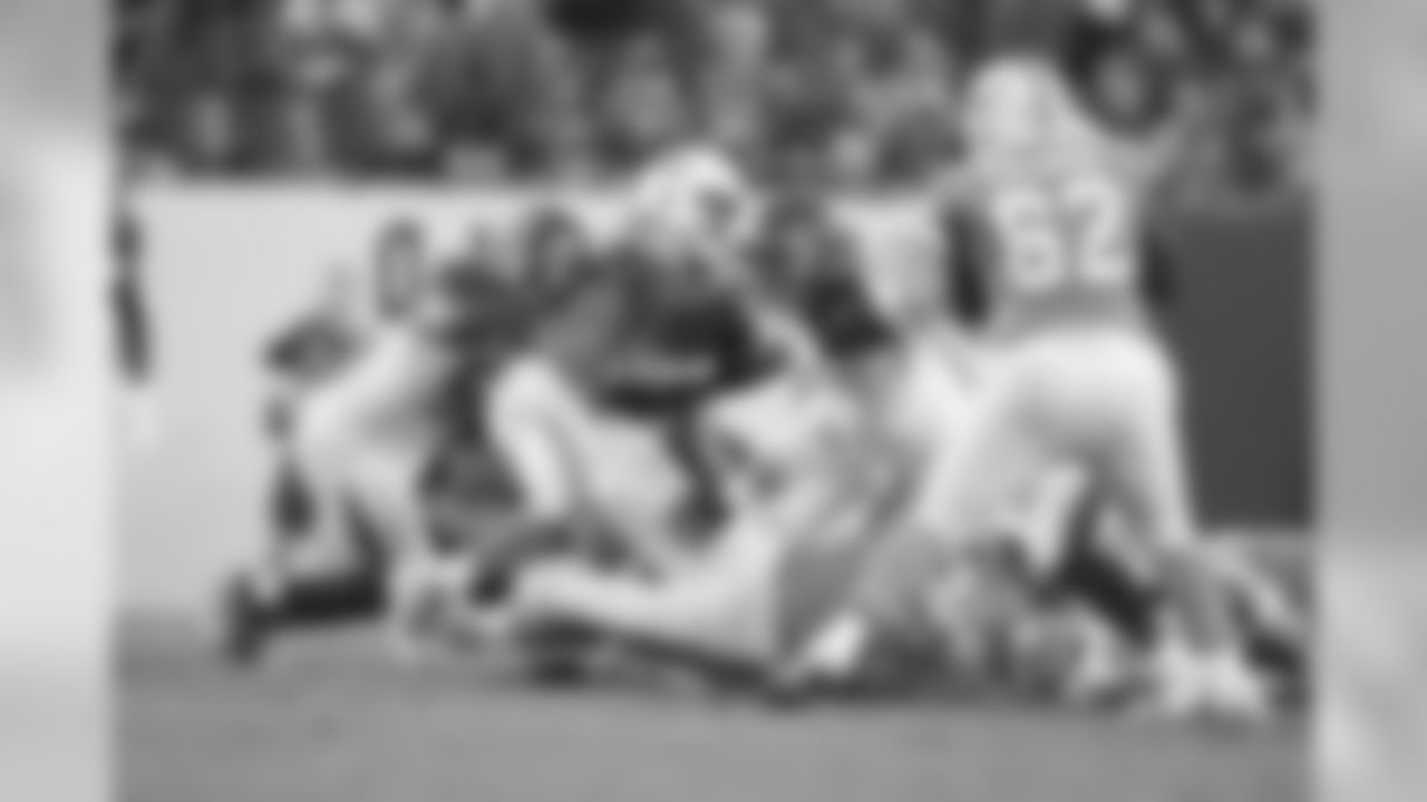 Bucs vs. Dolphins