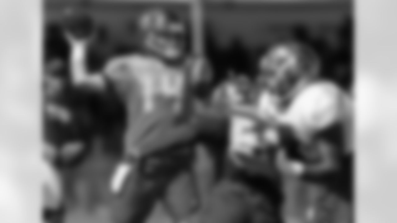 QB Ryan Fitzpatrick