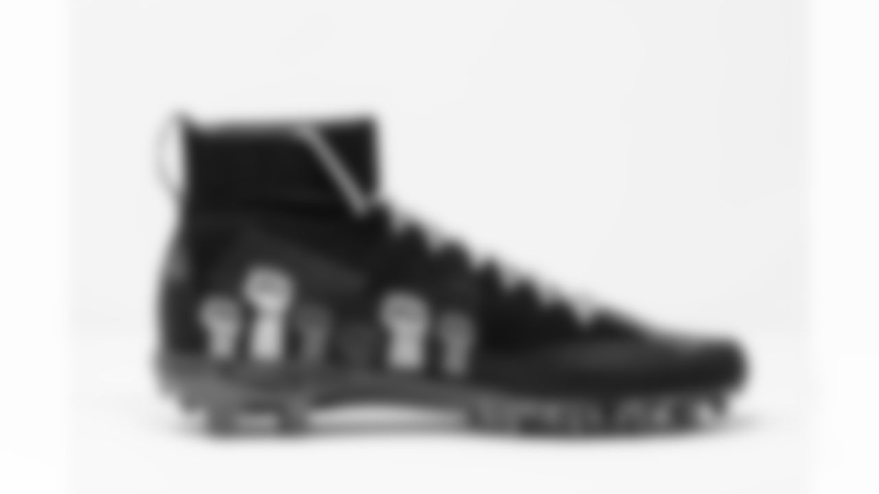 TAMPA, FL - DECEMBER 02, 2020 - Defensive Tackle Ndamukong Suh #93 of the Tampa Bay Buccaneers' cleats for My Cause My Cleats. Photo By Kyle Zedaker/Tampa Bay Buccaneers
