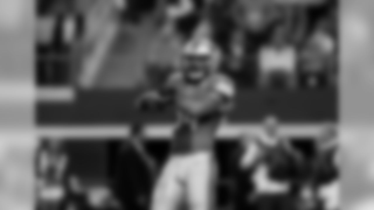 65. LB DeAndre Levy, Lions