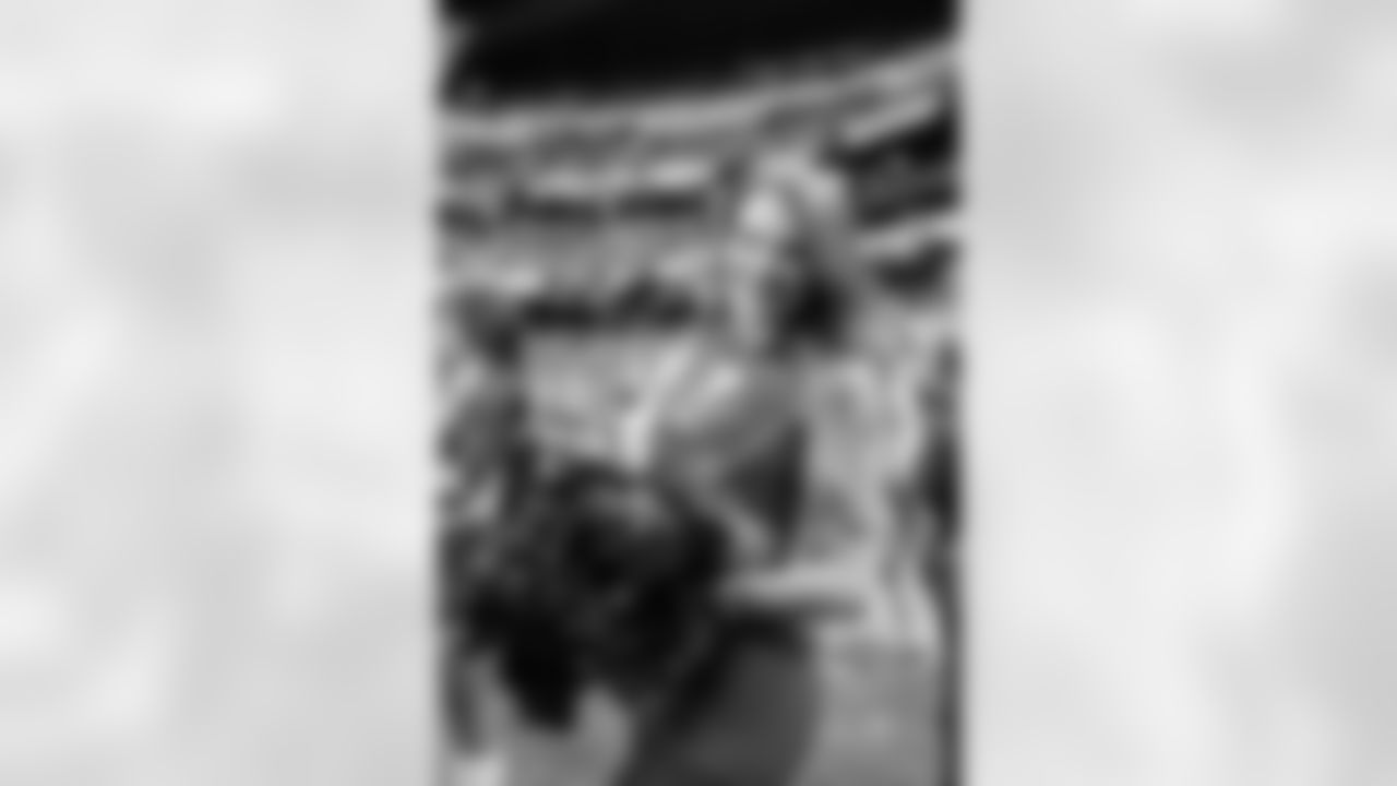 LAS VEGAS, NV - FEBRUARY 06, 2022 - Tampa Bay Buccaneers Cheerleaders' Pro Bowl representative Talyn Mariani during the 2022 Pro Bowl at Allegiant Stadium. The AFC won the game 41-35. Photo By Tori Richman/Tampa Bay Buccaneers