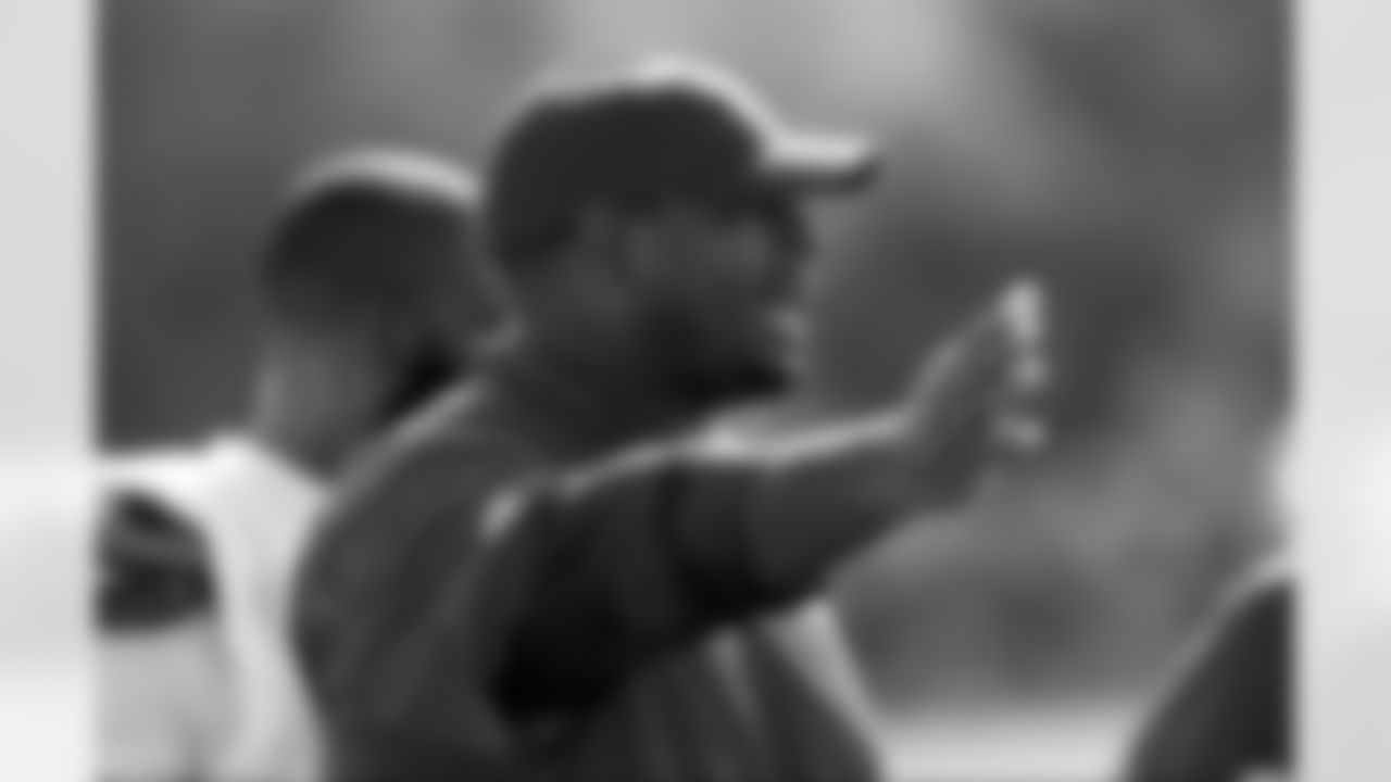 Assistant Defensive Line Coach Paul Spicer