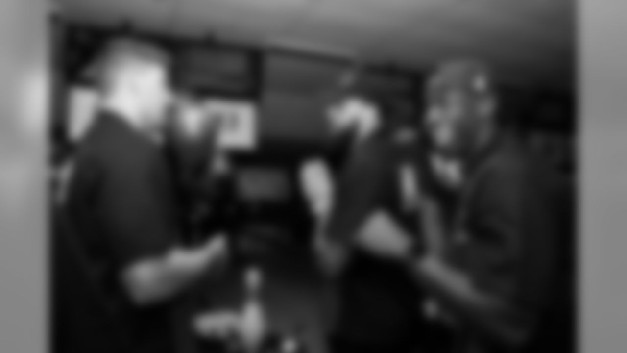 191209_KZ_EvansCatchForChristmas_0030