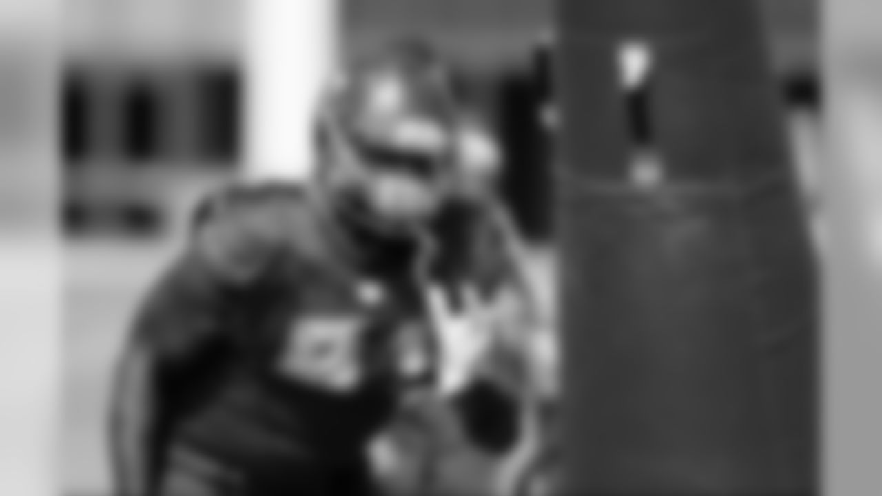 91 DE Robert Ayers