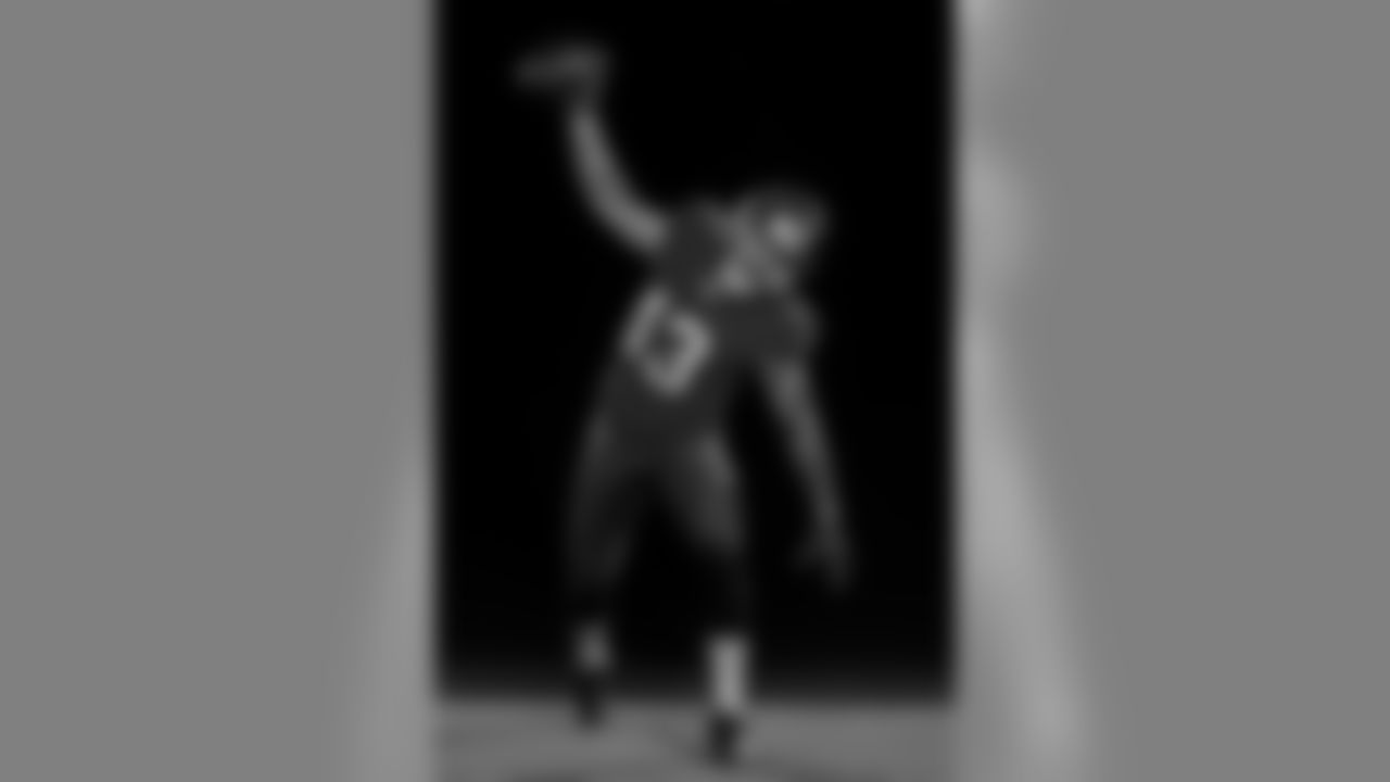 TAMPA, FL - MAY 27, 2020 - Wide Receiver Mike Evans #13 of the Tampa Bay Buccaneers during an asset shoot. Photo By Matt May/Tampa Bay Buccaneers