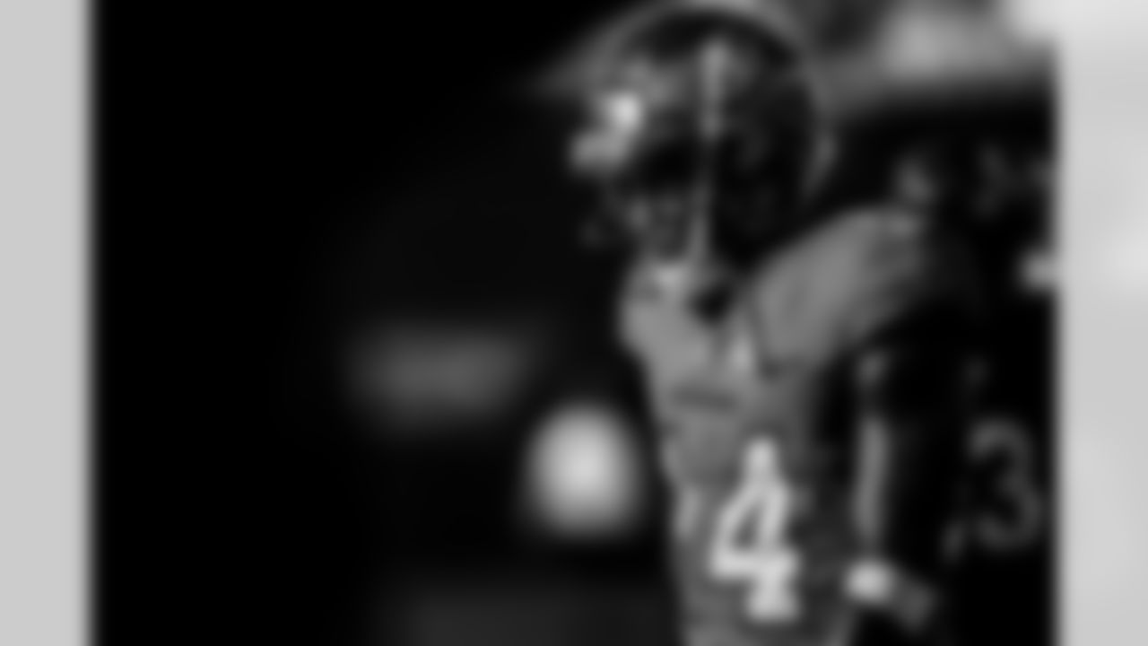 TAMPA, FL - NOVEMBER 29, 2020 - Wide Receiver Chris Godwin #14 of the Tampa Bay Buccaneers before the game between the Kansas City Chiefs and Tampa Bay Buccaneers at Raymond James Stadium. The Buccaneers lost the game, 27-24. Photo By Kyle Zedaker/Tampa Bay Buccaneers