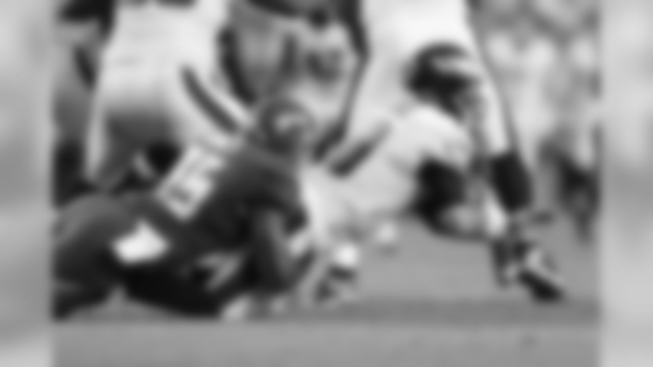 95 DE Howard Jones