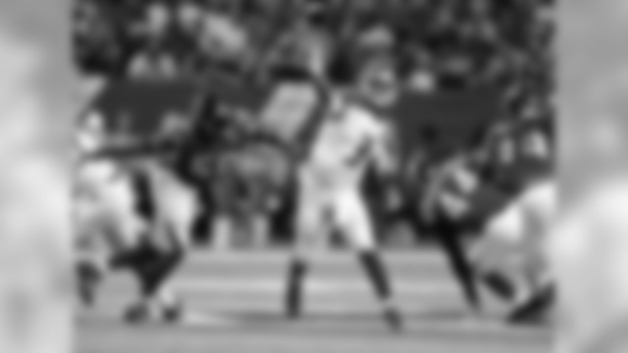 QB Jameis Winston