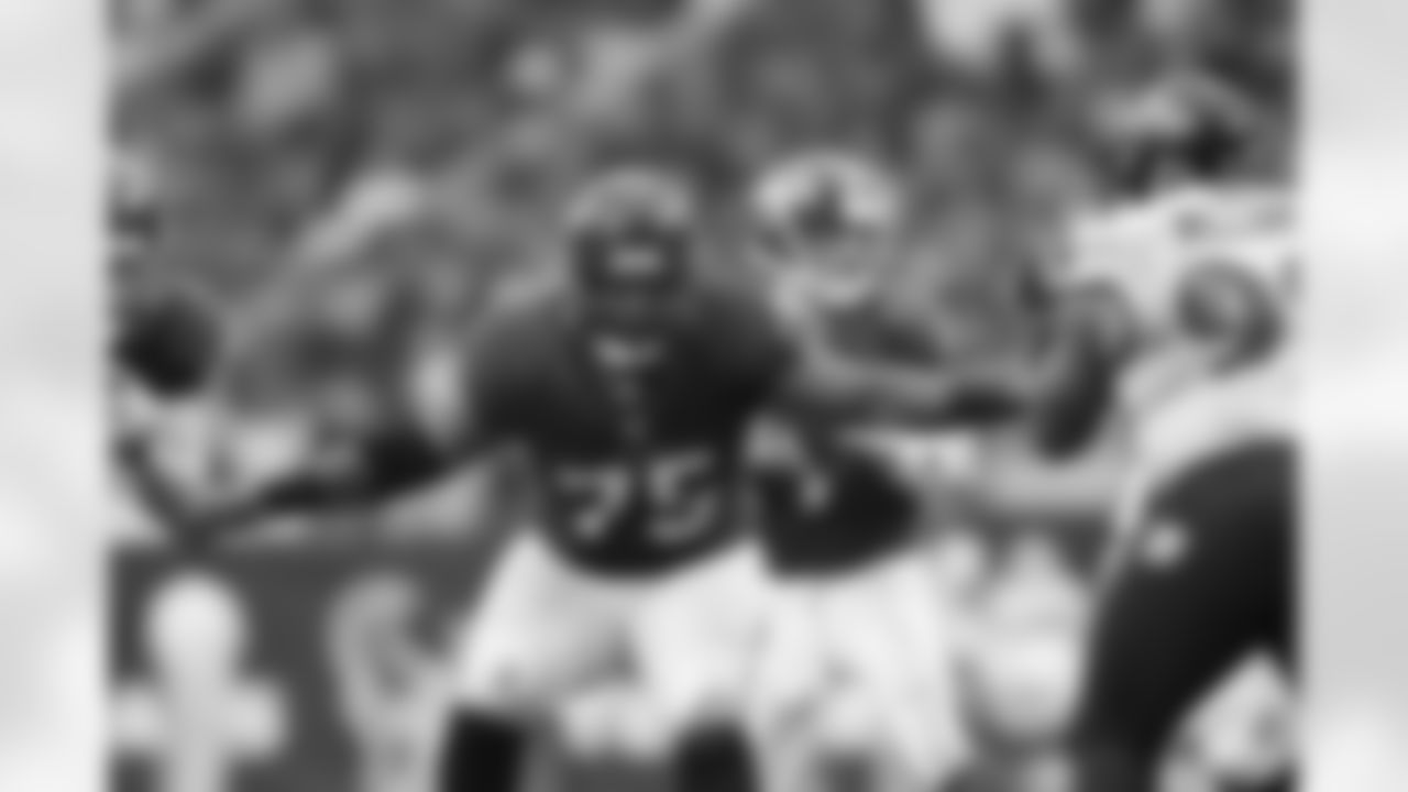HOU - RT Derek Newton