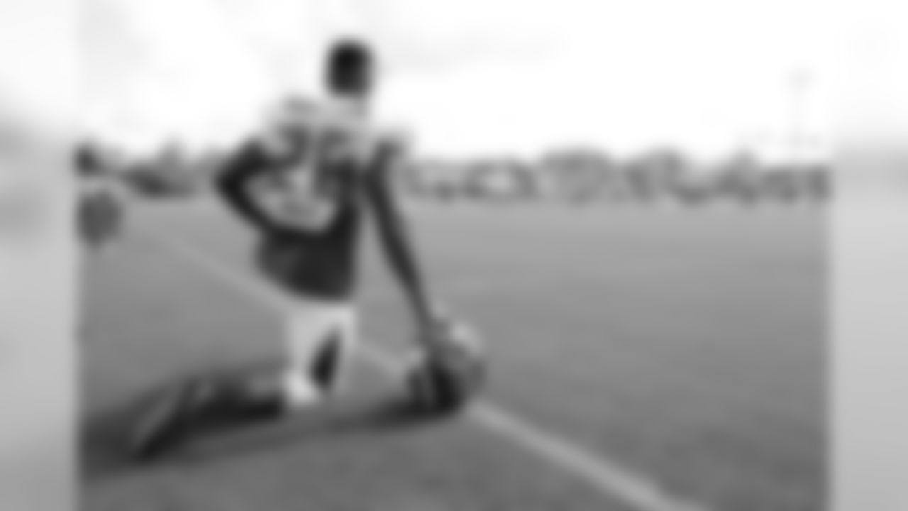 26 CB Josh Robinson