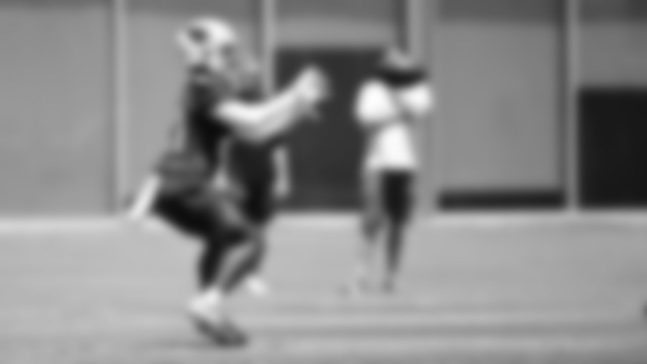 Arizona Cardinals running back T.J. Pledger (21) practices during Week 1 of the OTA offseason program on Wednesday, May 25, 2022 in Tempe, AZ.