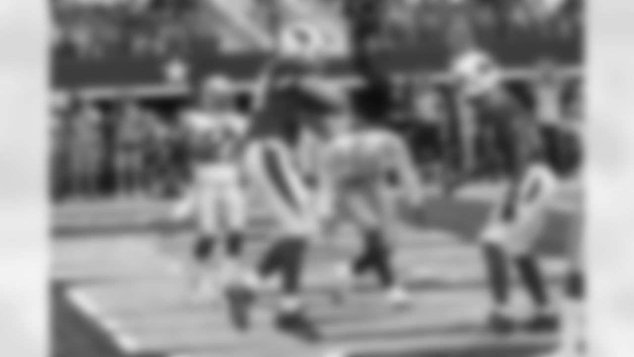 TE John Carlson: Eight points