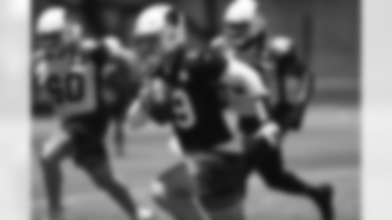 Arizona Cardinals quarterback Jeff Driskel (19) during Week 2 of the OTA offseason program at the Dignity Health Training Facility on Friday, June 2, 2023 in Tempe, AZ.