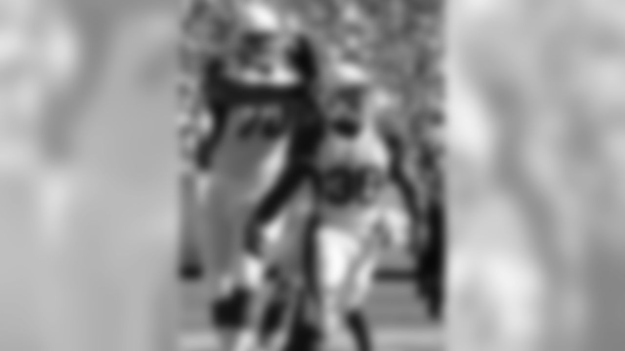 RB Stepfan Taylor celebrates his TD reception