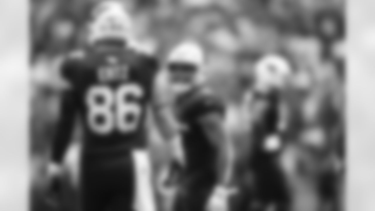 Arizona Cardinals wide receiver Rondale Moore (4) and Arizona Cardinals tight end Zach Ertz (86) during the Week 1 regular season game between the Arizona Cardinals and the Washington Commanders on Sunday, Sep 10, 2023 in Landover, MD.