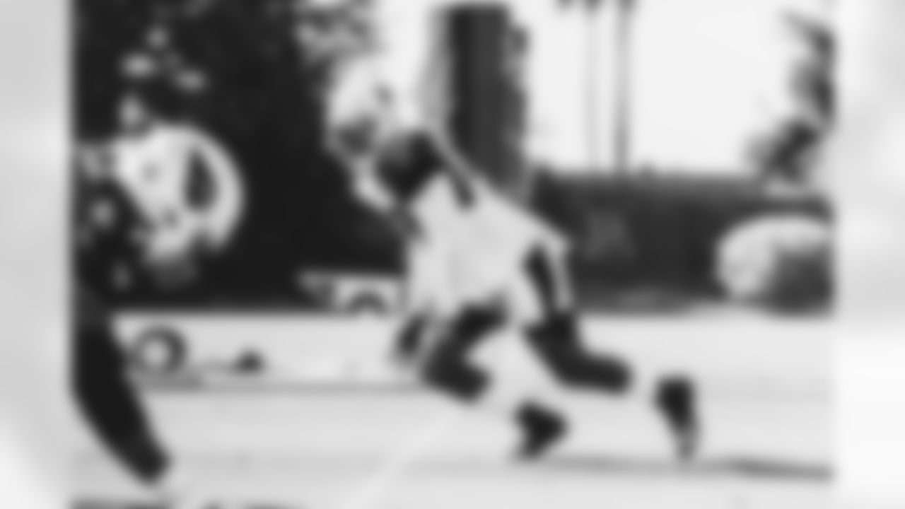 OLB Ron'Dell Carter