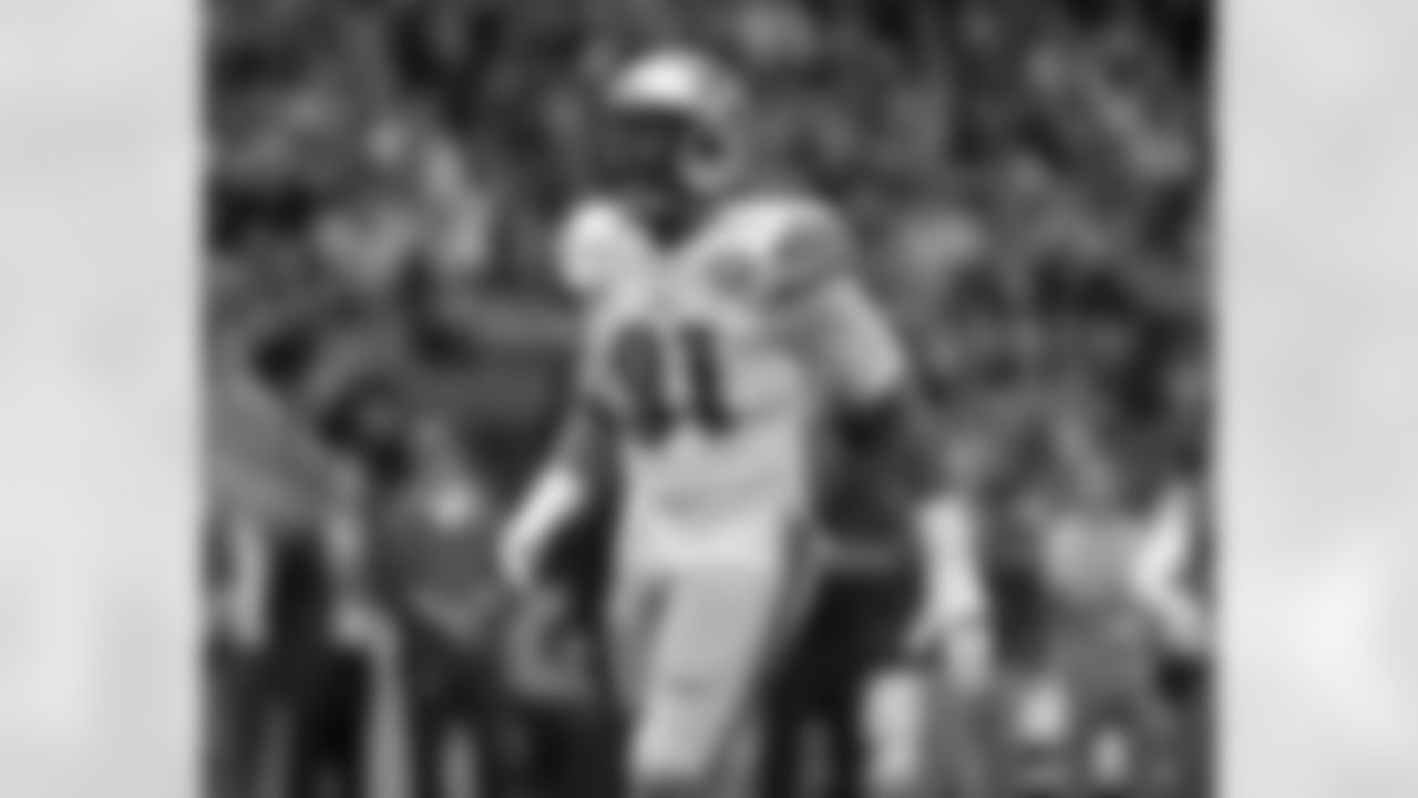 DE Jason Jones