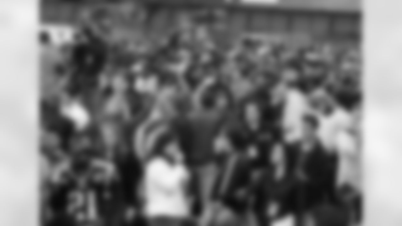 Simply a mass of people -- with I'm sure many interesting questions