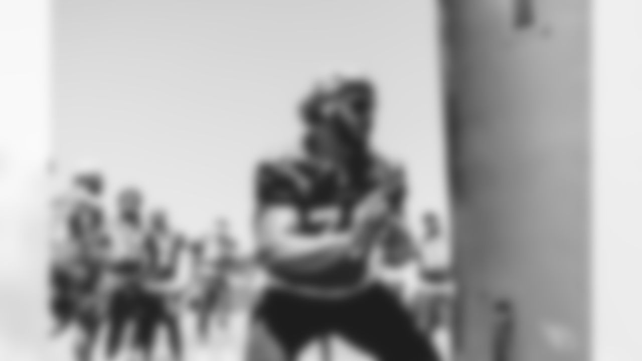 OL Max Garcia