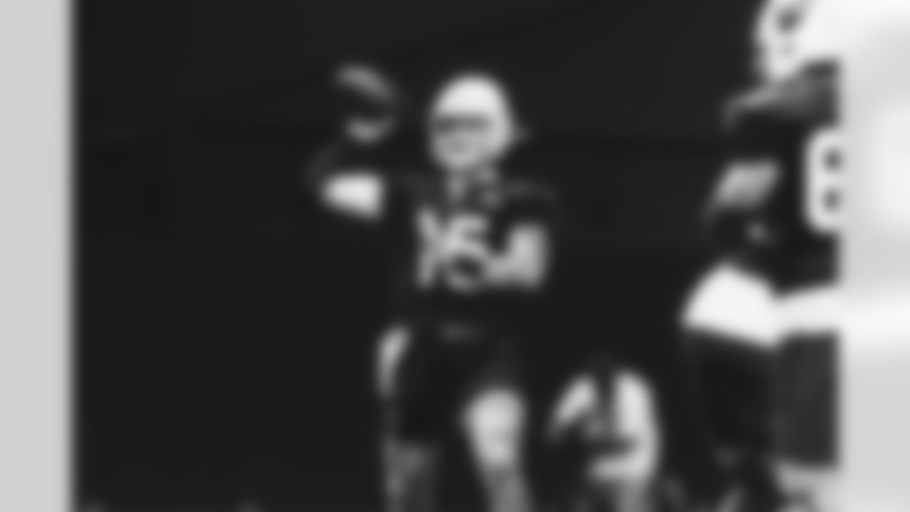 QB Chris Streveler