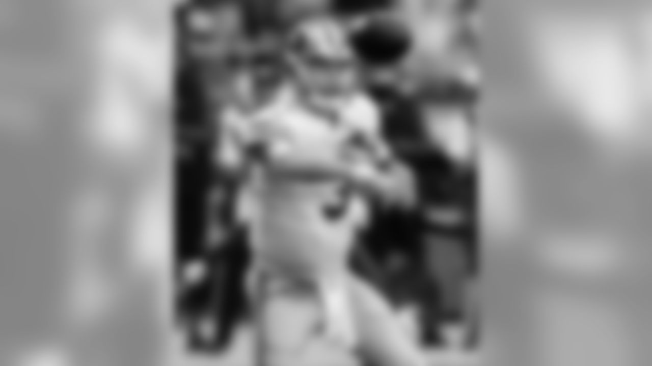 San Francisco 49ers quarterback C.J. Beathard (3) throws against the Arizona Cardinals during the first half of an NFL football game, Sunday, Oct. 28, 2018, in Glendale, Ariz.