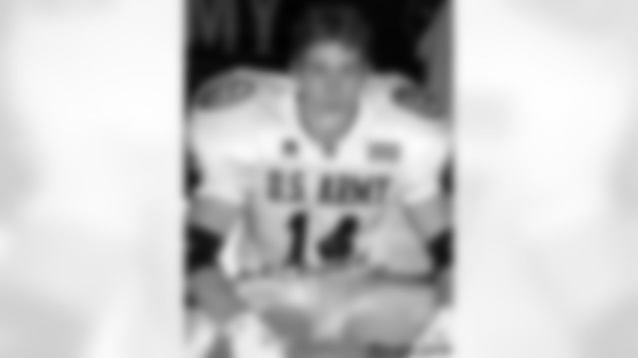 TE John Carlson